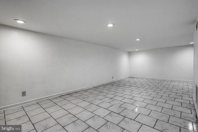 51 N MAIN ST, York New Salem, PA 17371