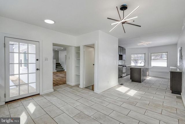 51 N MAIN ST, York New Salem, PA 17371