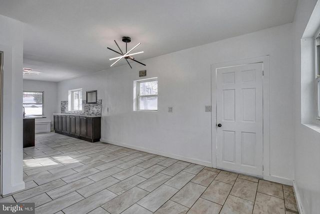 51 N MAIN ST, York New Salem, PA 17371