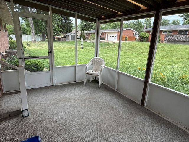 330 Weber Avenue NE, North Canton, OH 44720