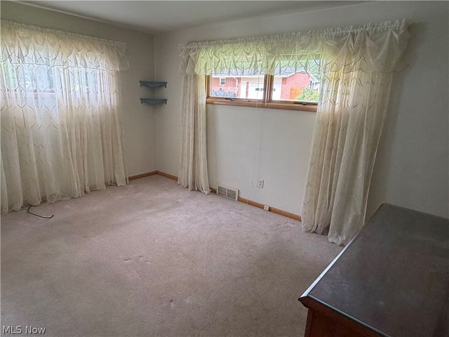 330 Weber Avenue NE, North Canton, OH 44720