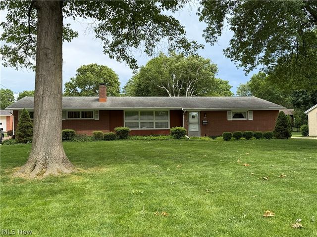330 Weber Avenue NE, North Canton, OH 44720