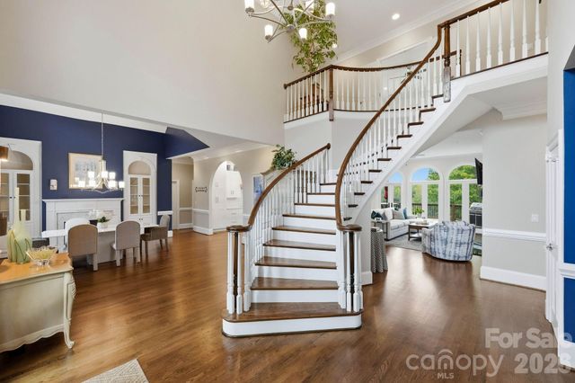 6719 Seton House Lane, Charlotte, NC 28277