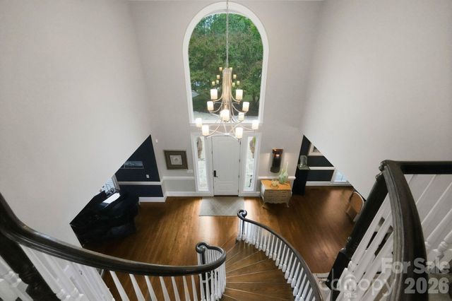 6719 Seton House Lane, Charlotte, NC 28277