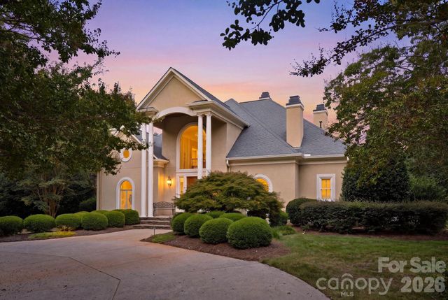6719 Seton House Lane, Charlotte, NC 28277