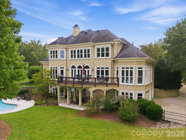 6719 Seton House Lane, Charlotte, NC 28277