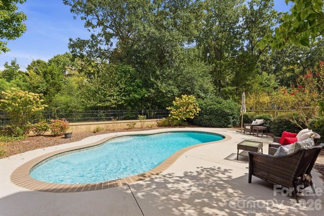 6719 Seton House Lane, Charlotte, NC 28277