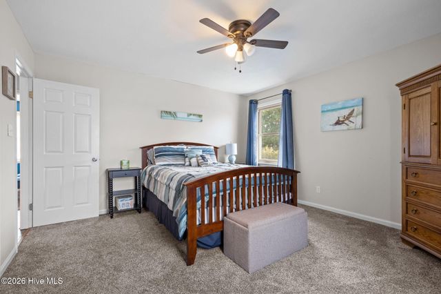 19 Arrowhead Drive, Hubert, NC 28539