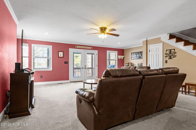 19 Arrowhead Drive, Hubert, NC 28539