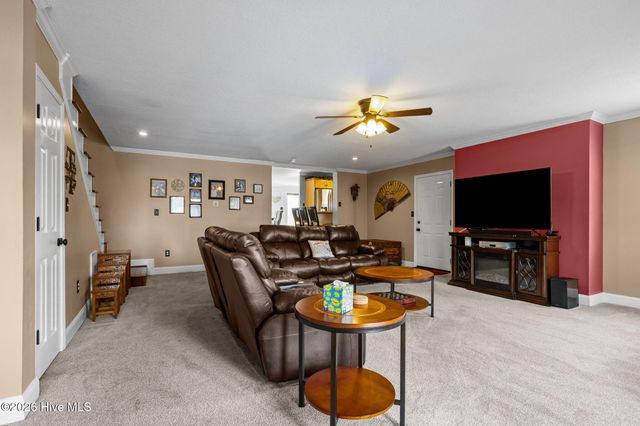 19 Arrowhead Drive, Hubert, NC 28539