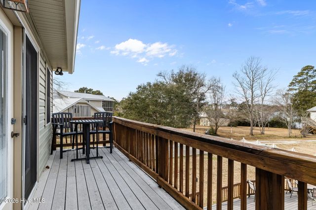 19 Arrowhead Drive, Hubert, NC 28539