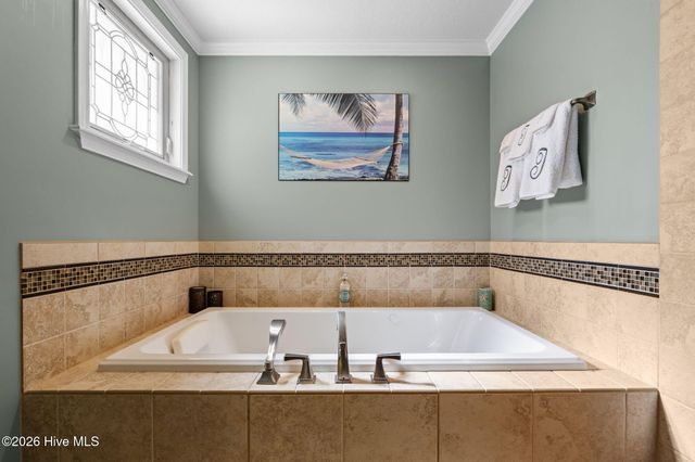 19 Arrowhead Drive, Hubert, NC 28539