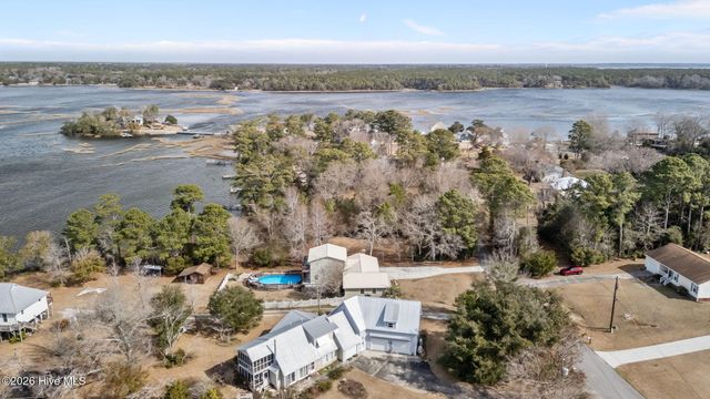 19 Arrowhead Drive, Hubert, NC 28539