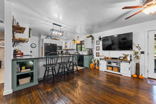 8513 W Farm Road 172, Republic, MO 65738