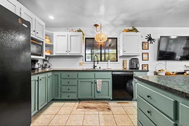 8513 W Farm Road 172, Republic, MO 65738