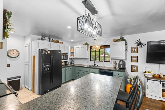 8513 W Farm Road 172, Republic, MO 65738
