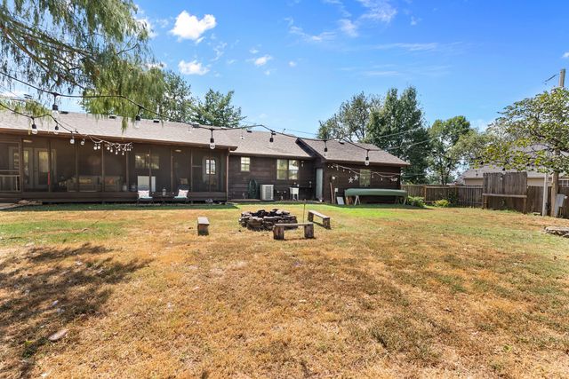 8513 W Farm Road 172, Republic, MO 65738