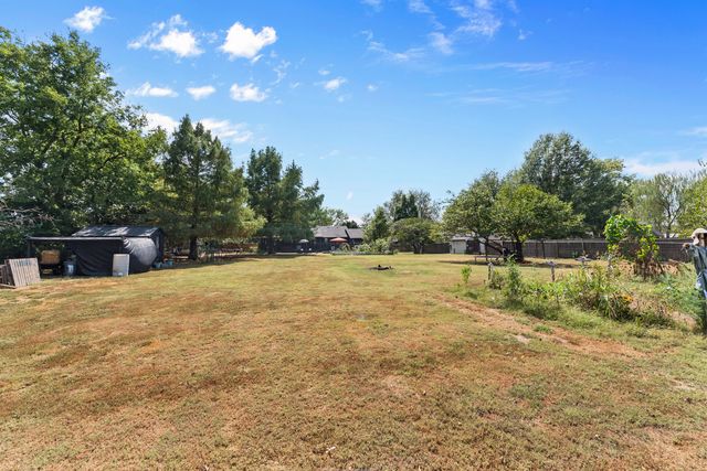 8513 W Farm Road 172, Republic, MO 65738