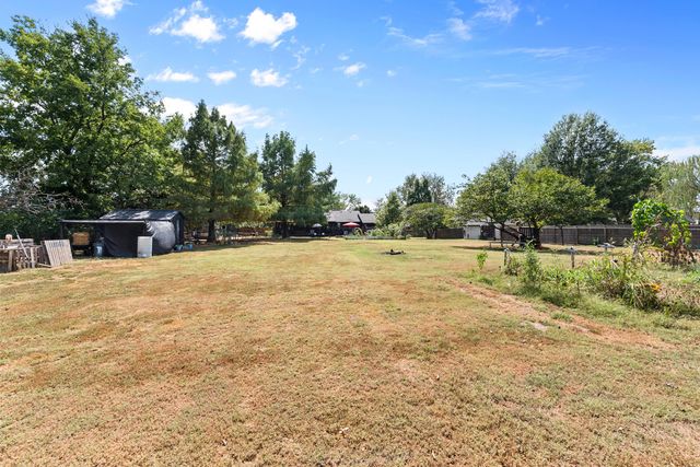 8513 W Farm Road 172, Republic, MO 65738