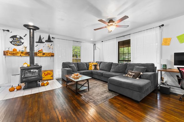 8513 W Farm Road 172, Republic, MO 65738