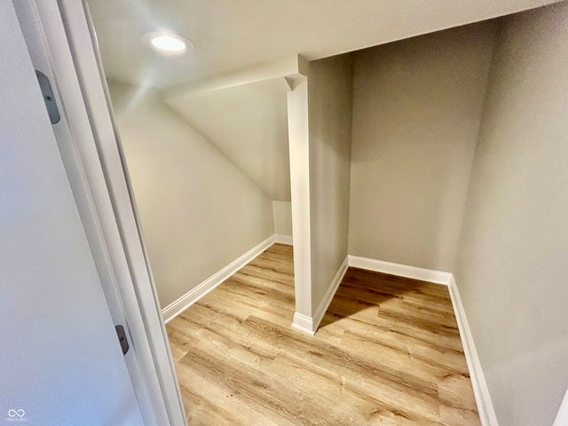 922 N Oakland Avenue, Indianapolis, IN 46201