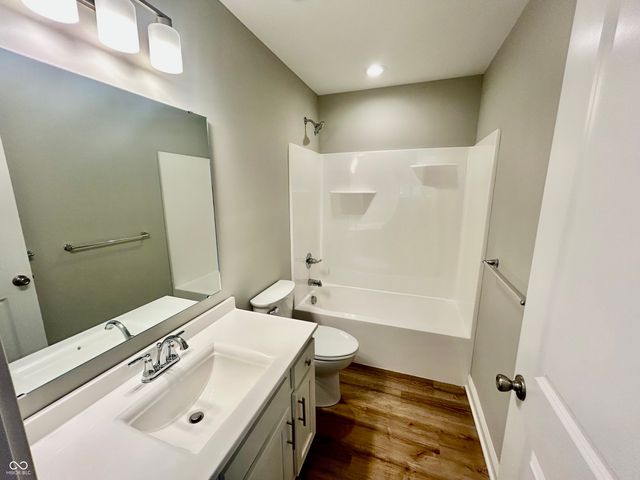 922 N Oakland Avenue, Indianapolis, IN 46201