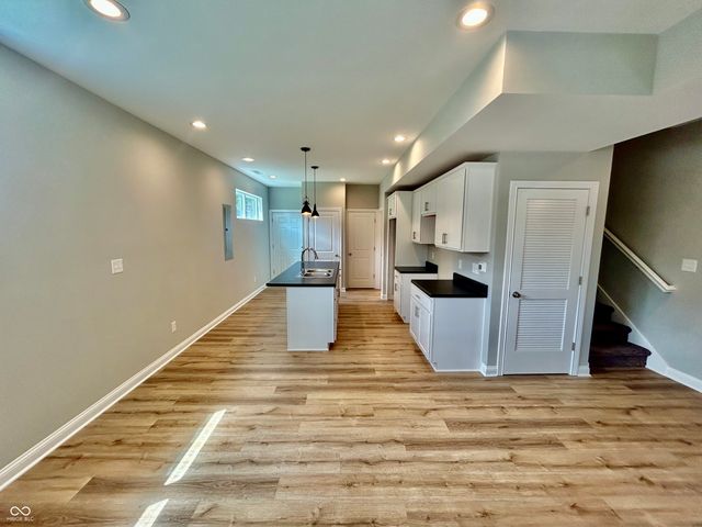 922 N Oakland Avenue, Indianapolis, IN 46201