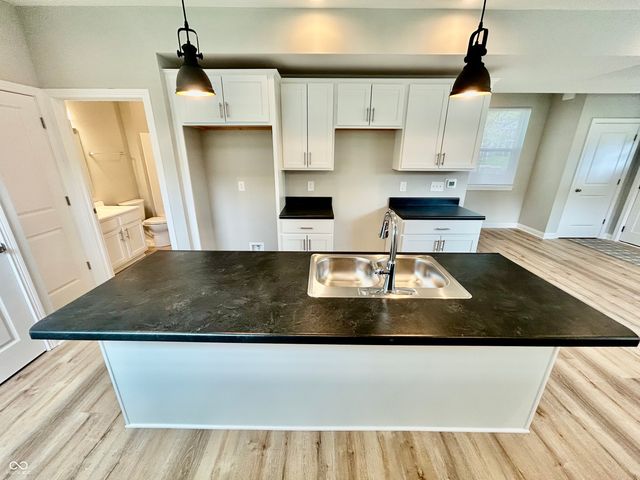 922 N Oakland Avenue, Indianapolis, IN 46201