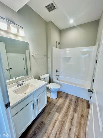 922 N Oakland Avenue, Indianapolis, IN 46201