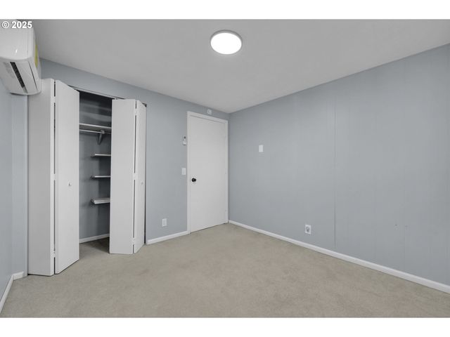 777 65TH St, Springfield, OR 97478