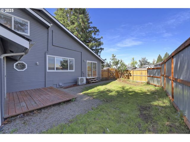 777 65TH St, Springfield, OR 97478