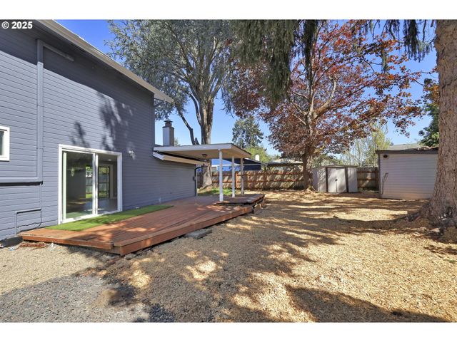 777 65TH St, Springfield, OR 97478