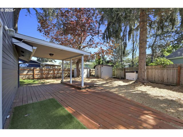 777 65TH St, Springfield, OR 97478