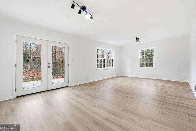 2520 Overlook Way NE, Atlanta, GA 30345