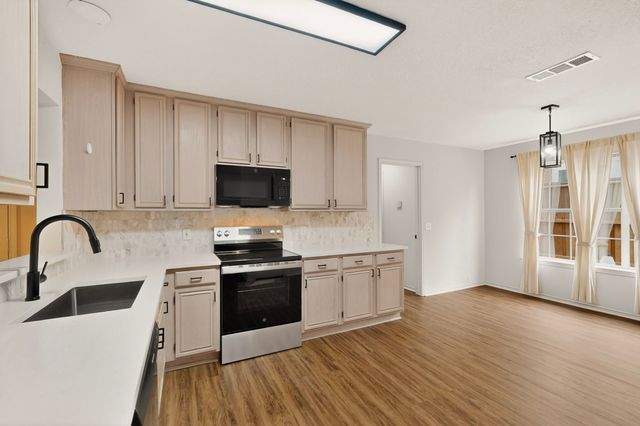 10201 Napa Valley Drive, Frisco, TX 75035