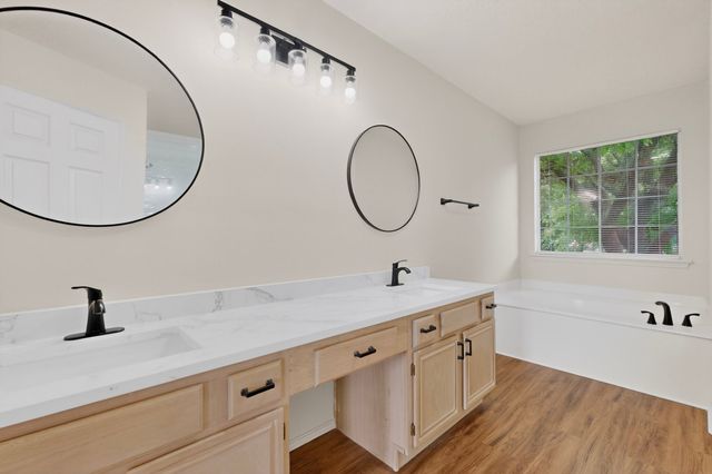 10201 Napa Valley Drive, Frisco, TX 75035