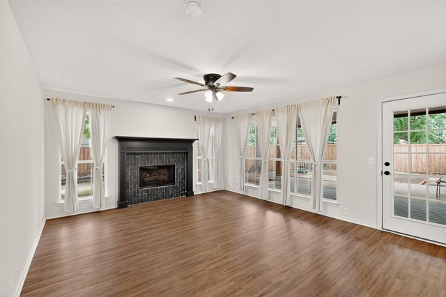 10201 Napa Valley Drive, Frisco, TX 75035