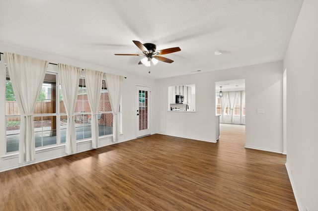 10201 Napa Valley Drive, Frisco, TX 75035