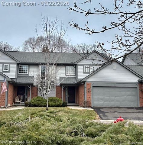 555 Winwood Court, Walled Lake, MI 48390