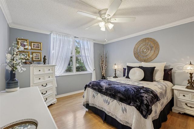 4850 NW 29th Ct 325, Lauderdale Lakes, FL 33313