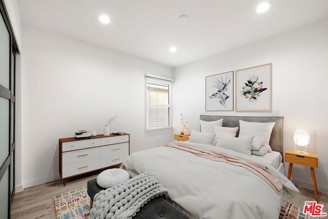 6160 Shoshone Avenue, Encino, CA 91316