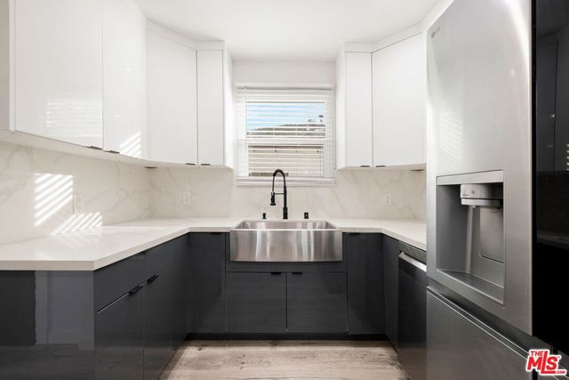 6160 Shoshone Avenue, Encino, CA 91316