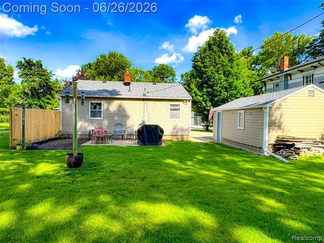 610 N Barnard Street, Howell, MI 48843