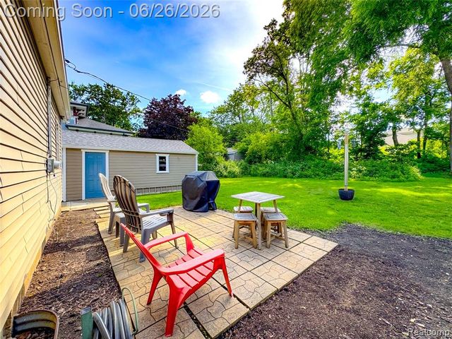 610 N Barnard Street, Howell, MI 48843
