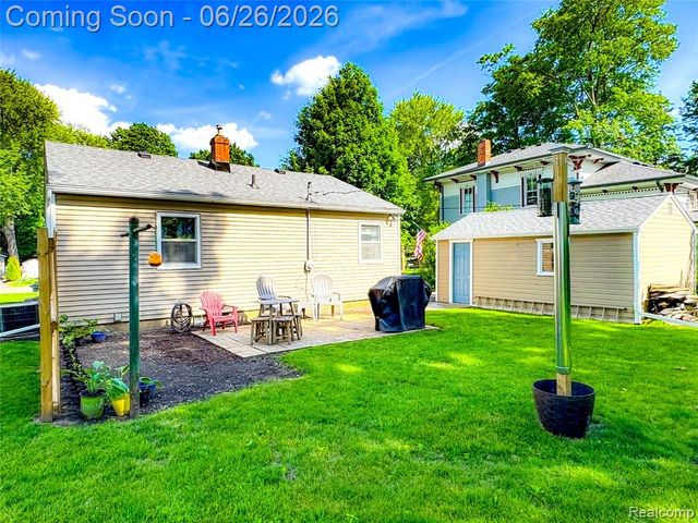 610 N Barnard Street, Howell, MI 48843