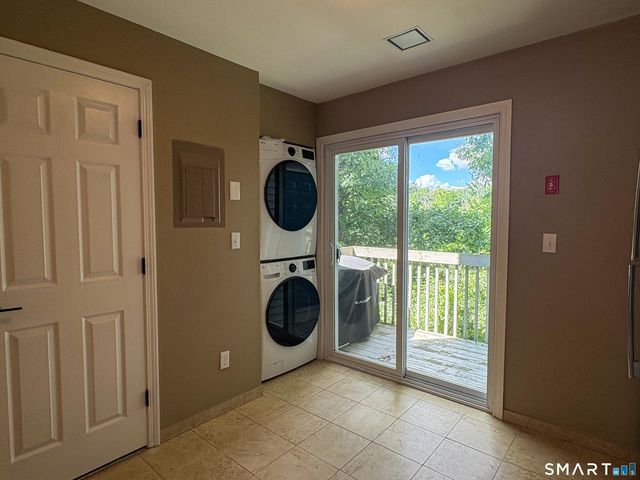 55 Manorwood Drive 55, Branford, CT 06405