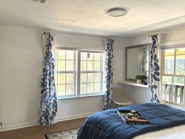 613 Brentwood ST C, Austin, TX 78752