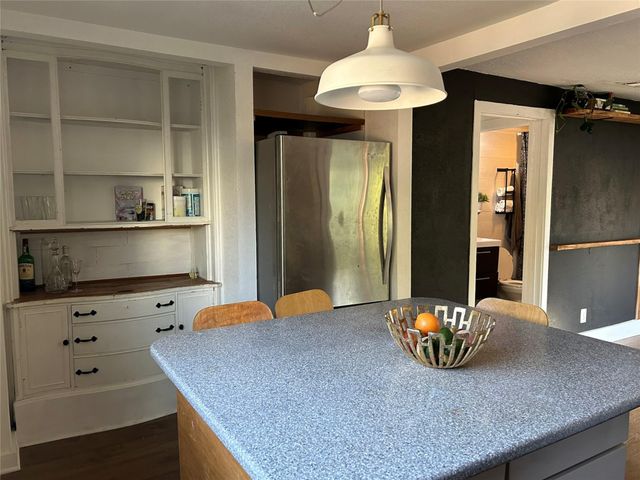 613 Brentwood ST C, Austin, TX 78752