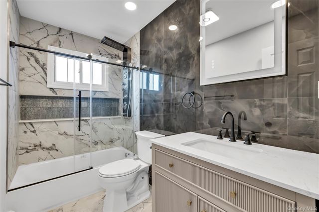 116 Phyllis Drive, Patchogue, NY 11772