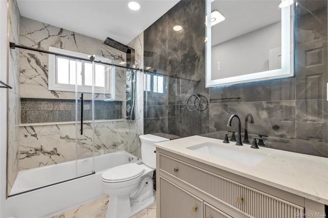 116 Phyllis Drive, Patchogue, NY 11772